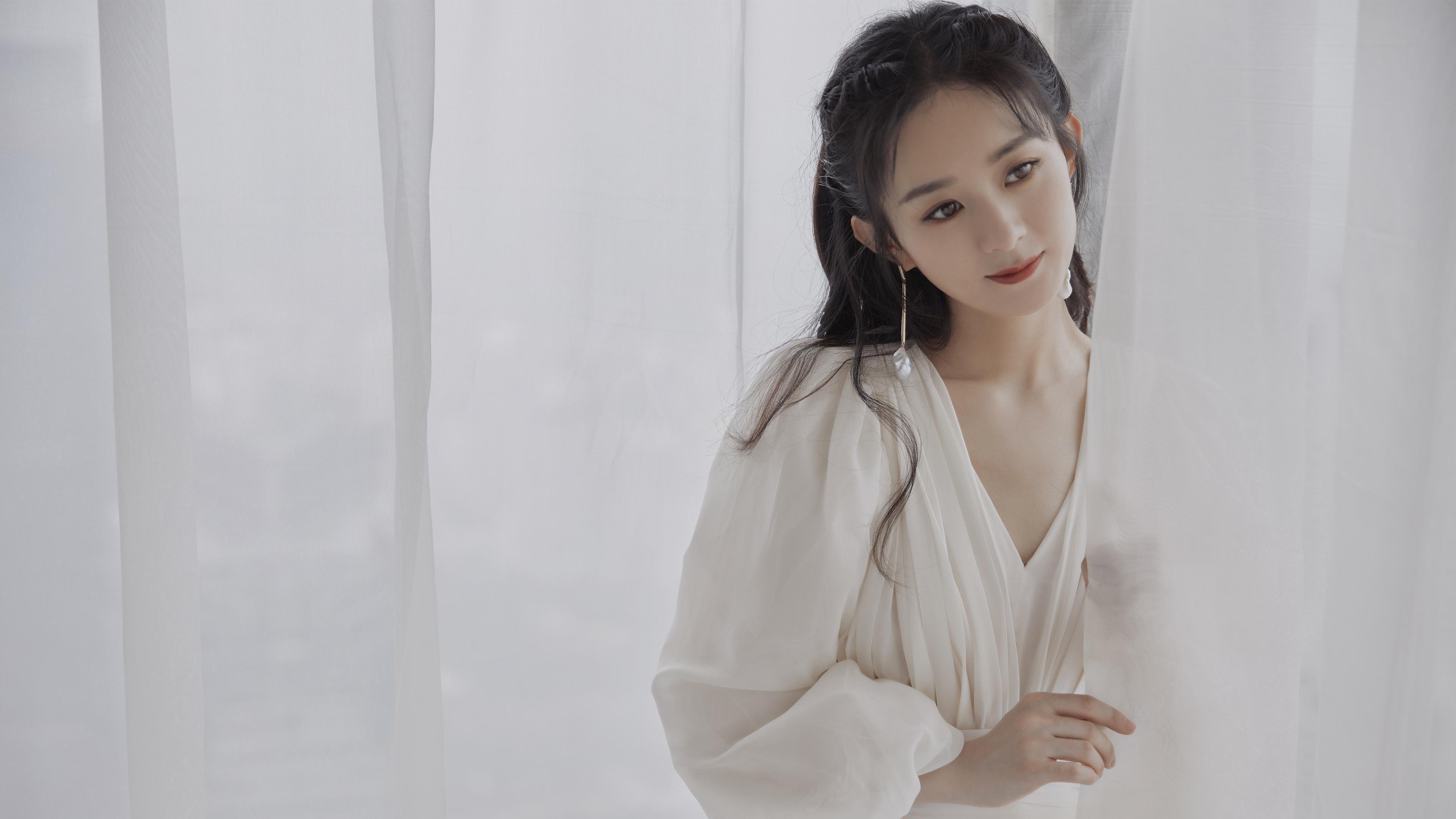 乐鱼体育在线-战队选手专访曝光幕后训练细节粉丝倍感心酸，战队风采展示